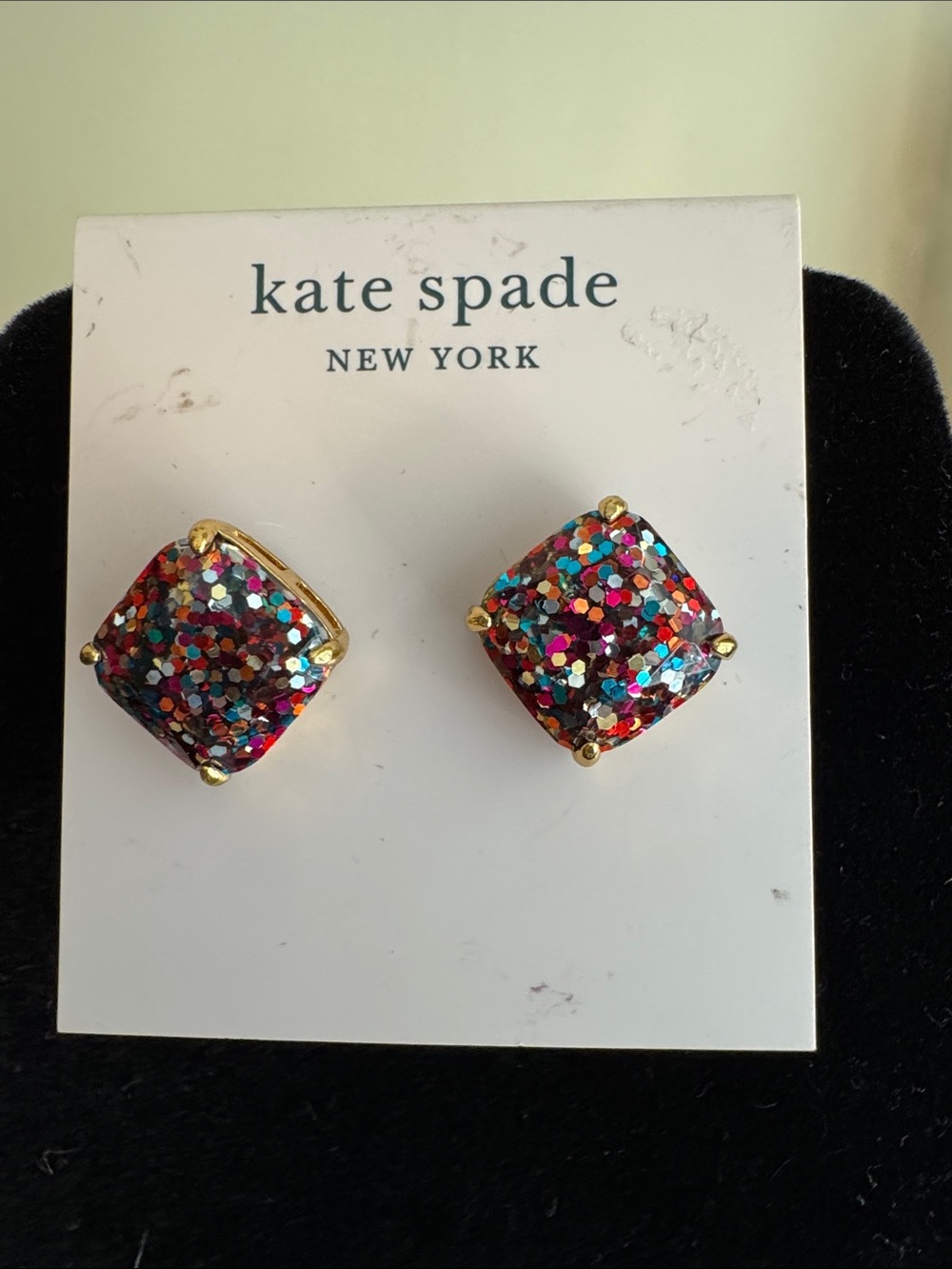 Women Accessories Subcategory Identification